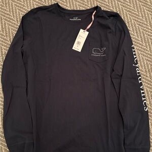 NWT Vineyard Vines women’s long sleeve t-shirt size M color navy